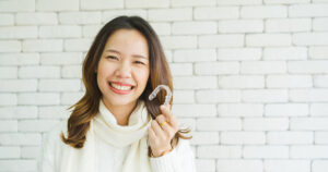 Invisalign aligners from Annandale Smiles explains what you can and cannot eat during treatment.